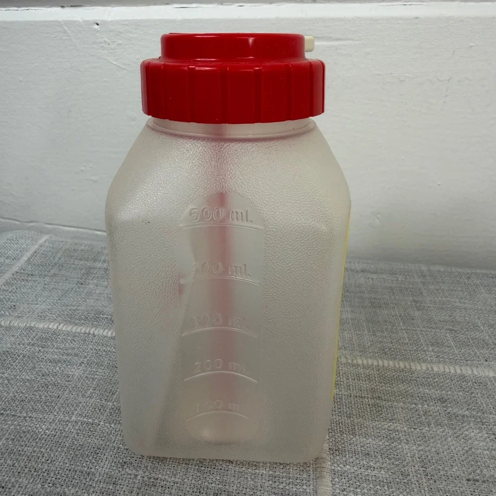 Rubbermaid Sippin Saver Bottle‎ 1 Pint Red Straw Lid New